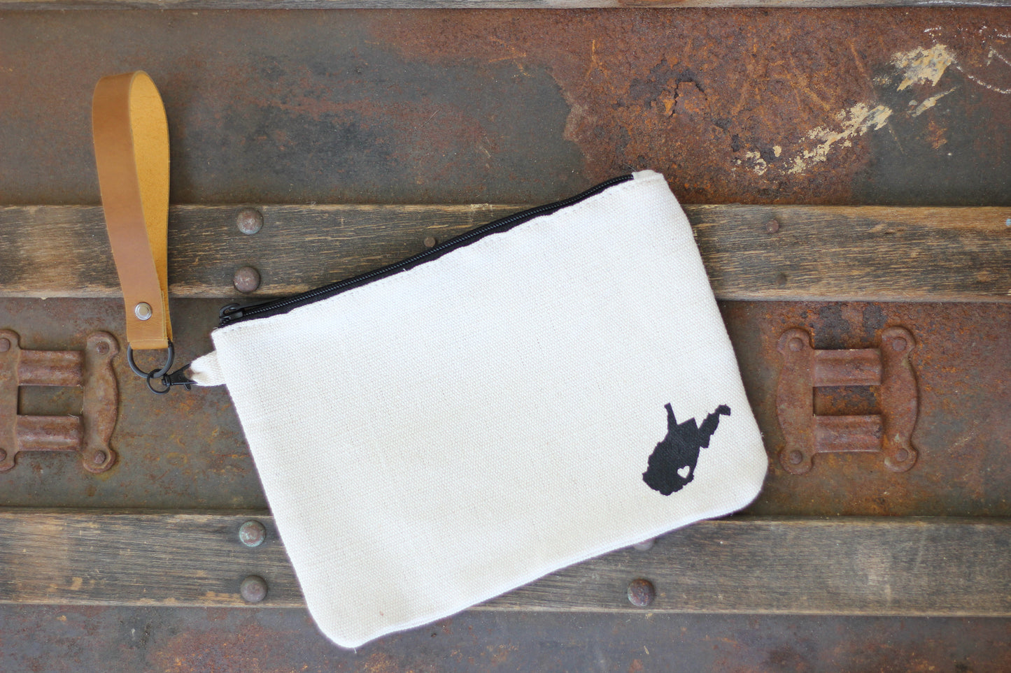 WV HAND BAG